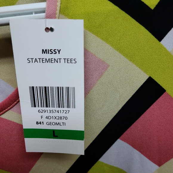 Tanjay 3/4 sleeve top - Picture 2 of 3